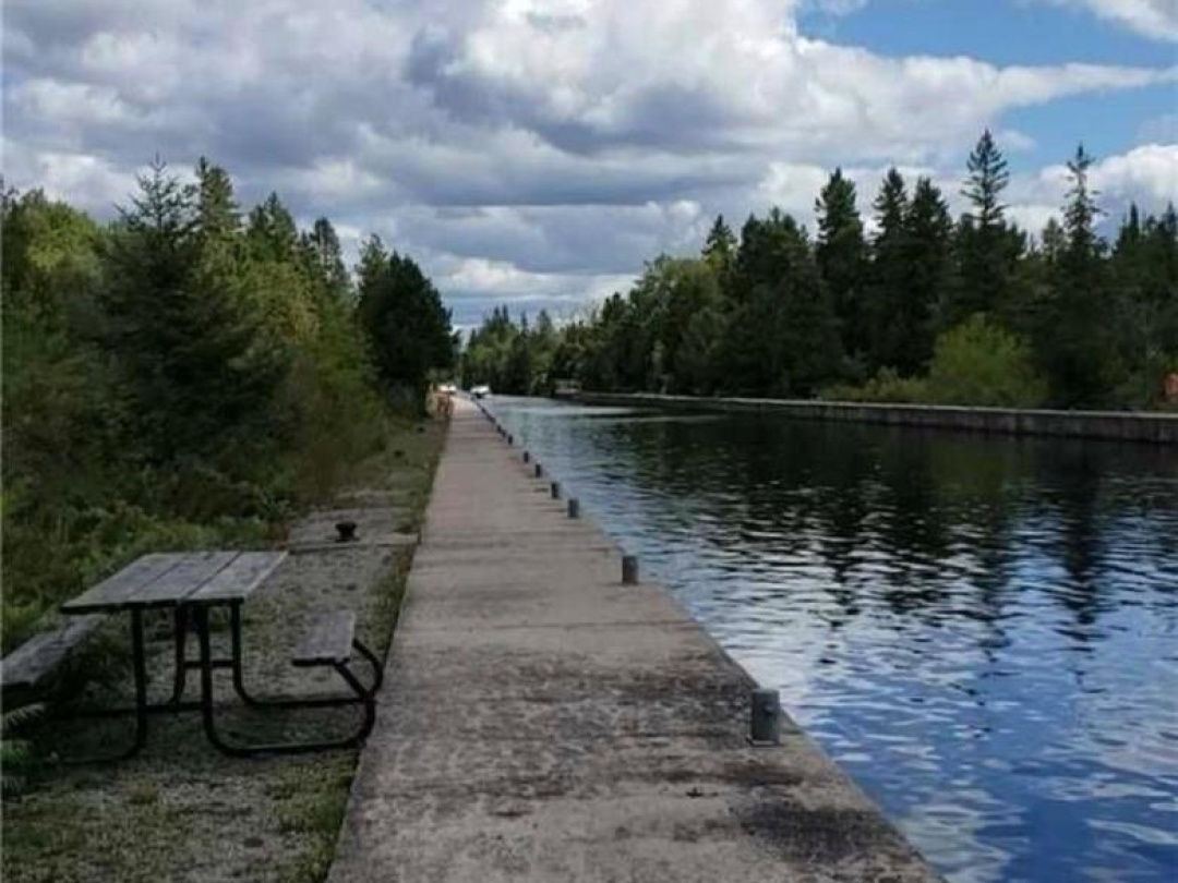 9 TALBOT RIVER ROAD, Kawartha Lakes (Carden)