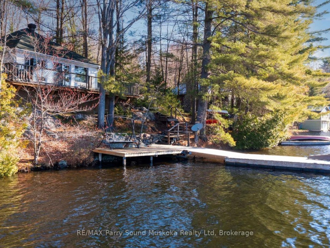 4 POST LANE, Otter Lake