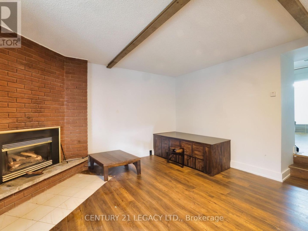23 LANSDOWNE STREET W, Huntsville (Chaffey)