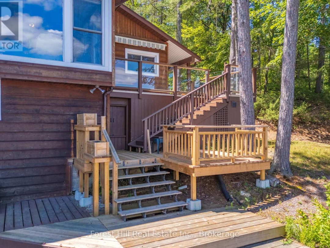 1062 PINE LAKE ROAD, 