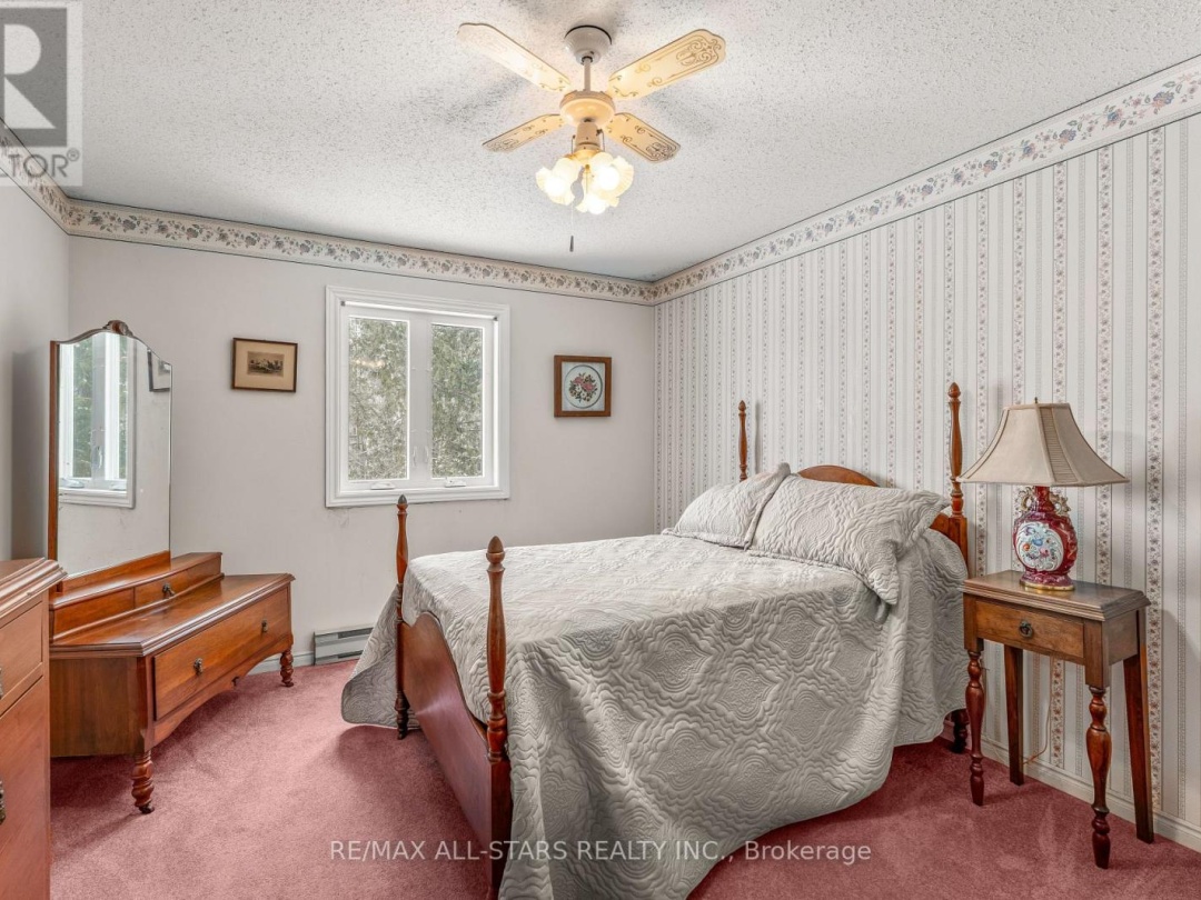 1 BEATRICE DRIVE, Sturgeon Lake