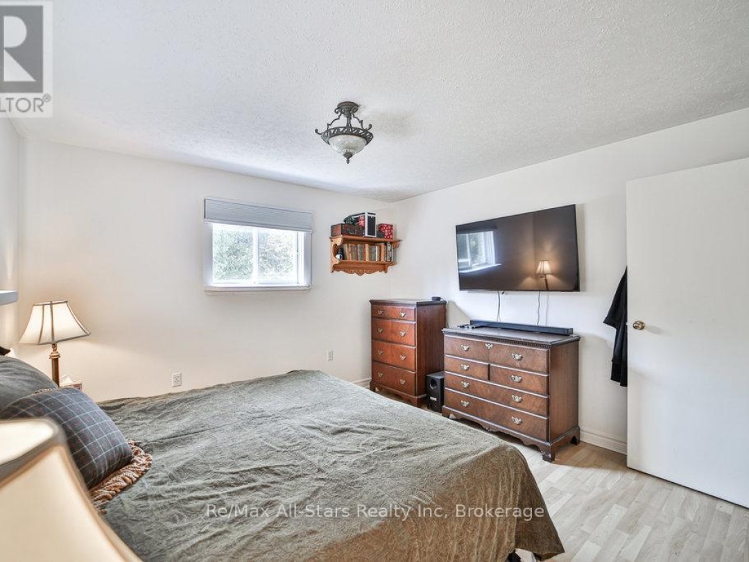 410 Etwell Road, Huntsville (Stisted)
