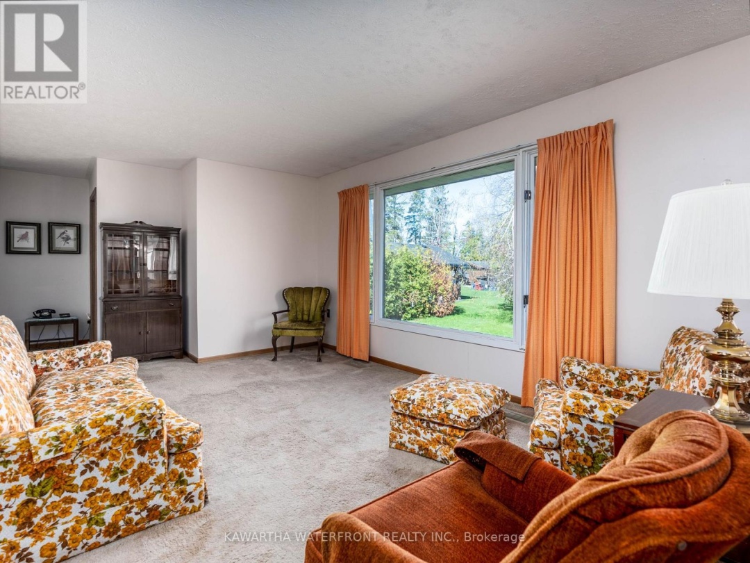 7 REID'S ROAD, Sturgeon Lake