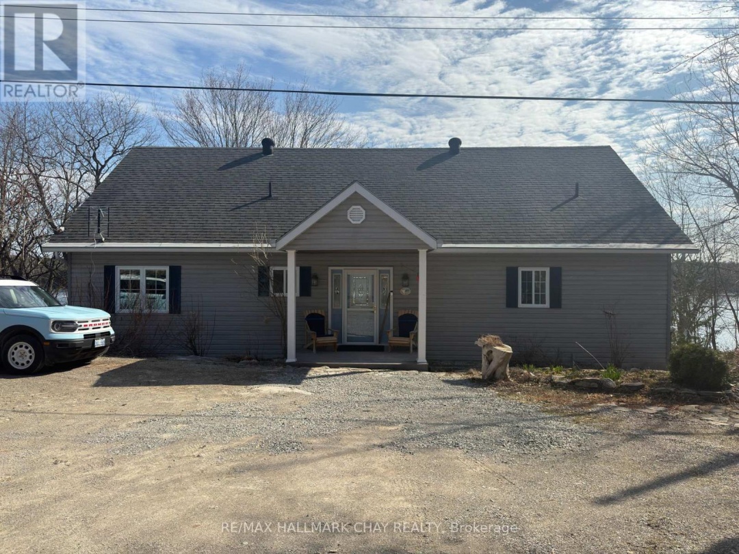 137 PICKEREL POINT ROAD, Gloucester Pool