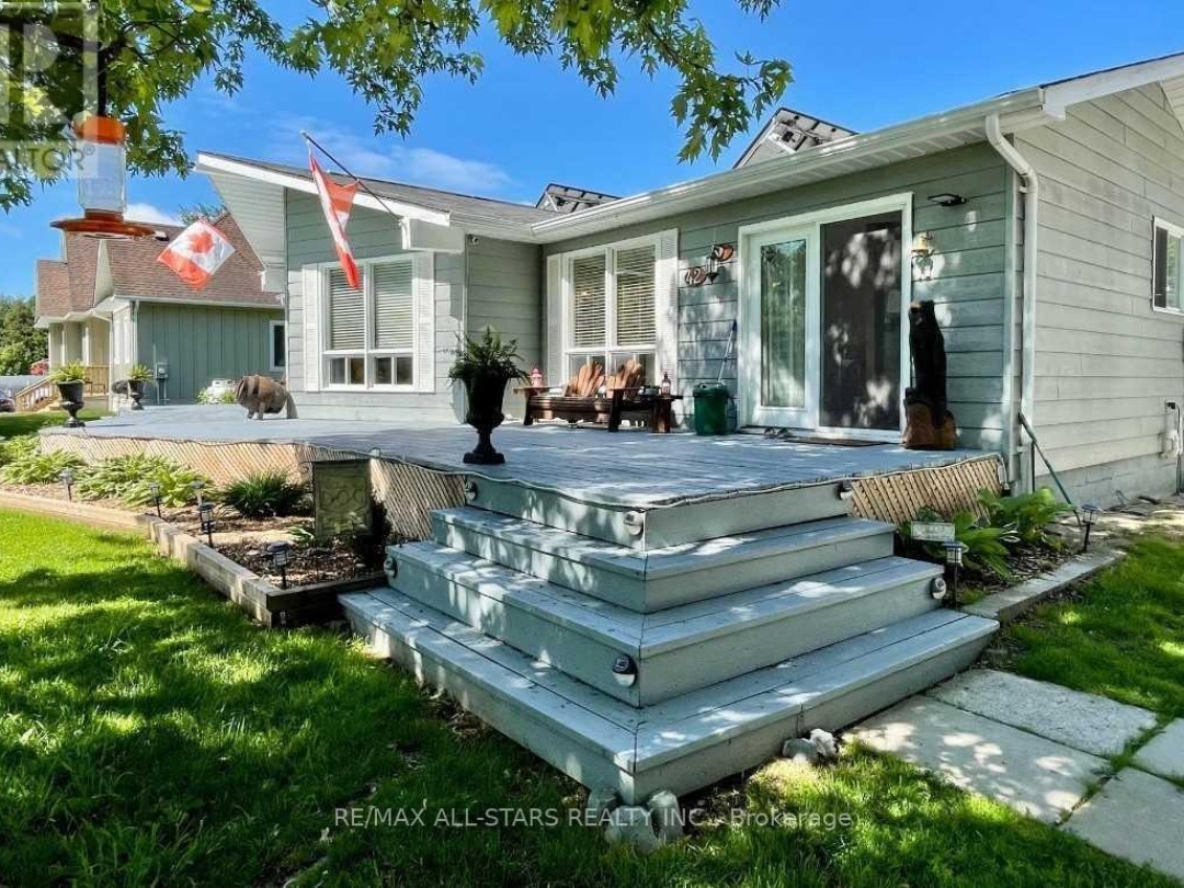 42 CEDAR BAY ROAD, Kawartha Lakes (Carden)