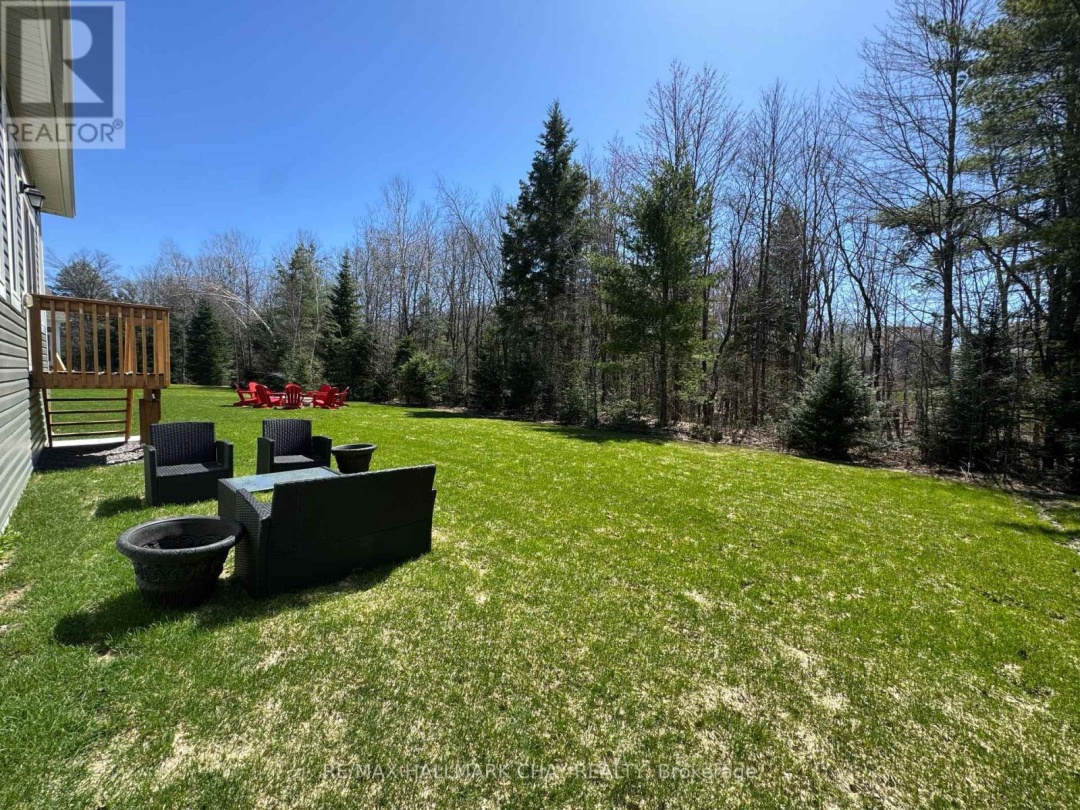 12 DYER CRESCENT, Bracebridge (Macaulay)