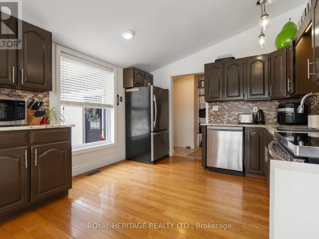 29 THURSTON STREET, Kawartha Lakes (Verulam)