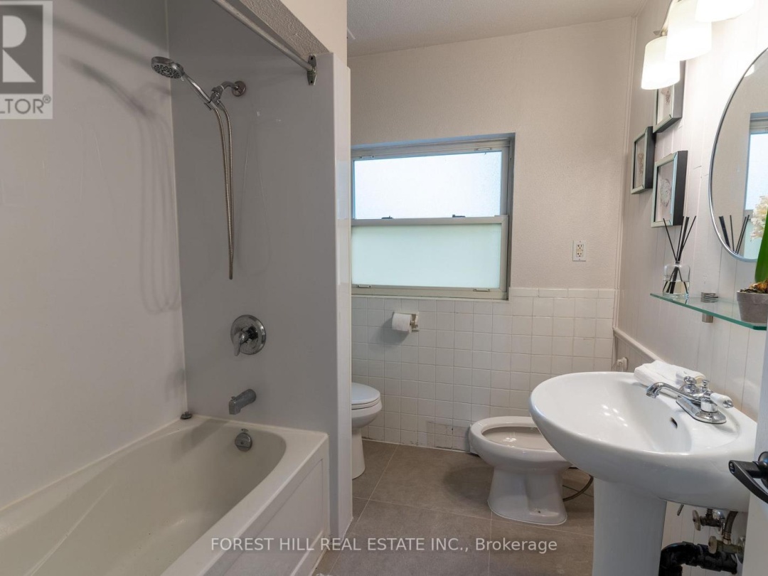 35 TURTLE PATH, Lake Simcoe