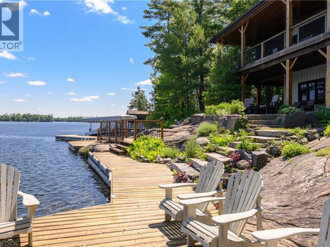 990 HASKETT'S Drive, Six Mile Lake