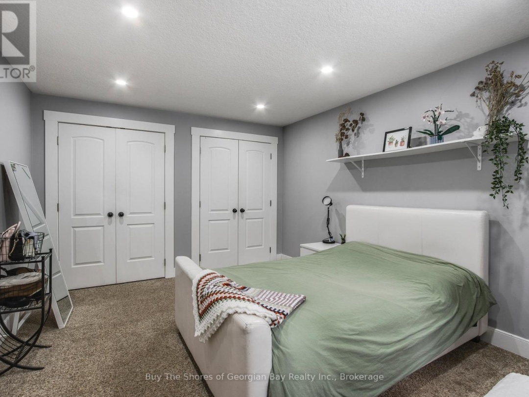 399 DAWSON'S SIDE ROAD, 