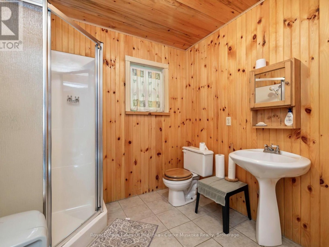 1064 ROAD 3200 & 0 PARKERS POINT ROAD, Lake Muskoka