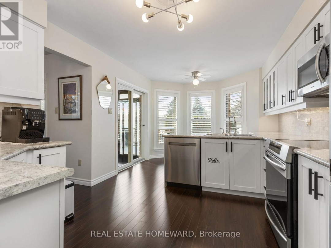 69 ISLAND BAY DRIVE W, 