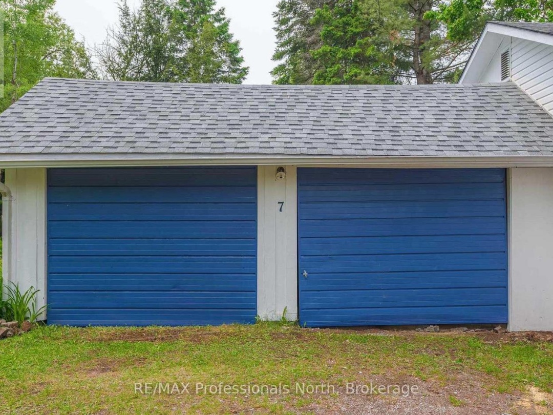 7 STOUFFER STREET, Minden Hills (Minden)