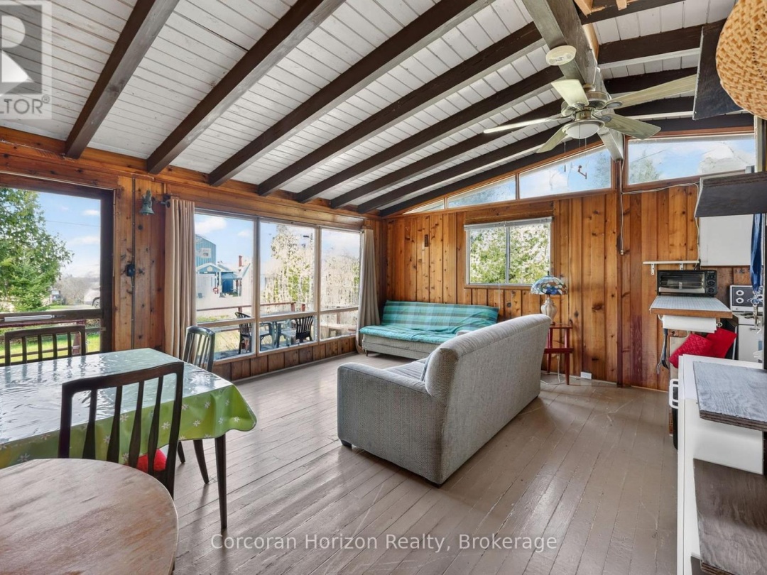 26 WATERSIDE DRIVE, Georgian Bay