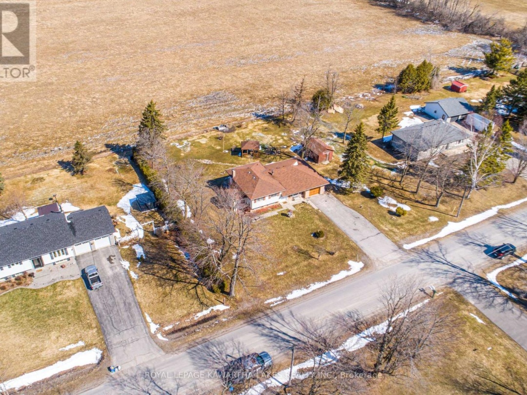 49 CRESSWELL ROAD E, Kawartha Lakes (Mariposa)