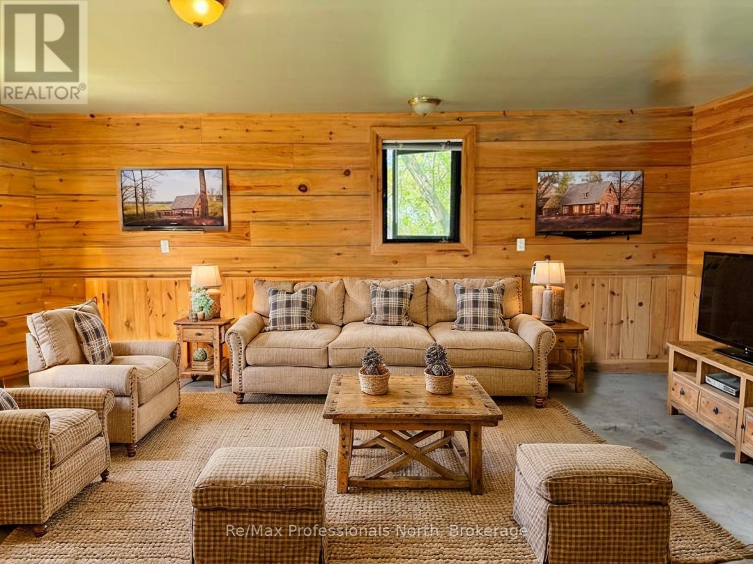 110 FRASER STREET, Gravenhurst (Muskoka (S))