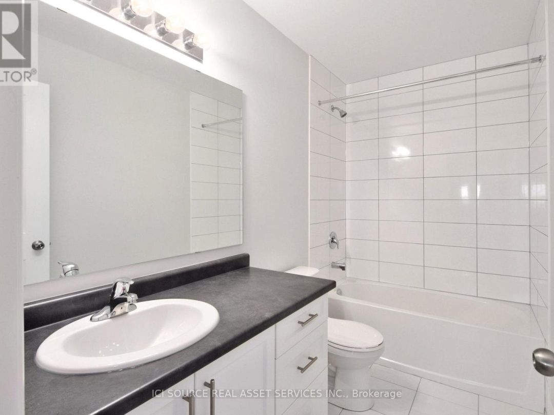 880 WILD ROSE DRIVE, 