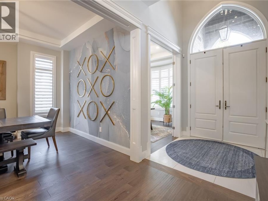 4 LOCKMAN Drive, Ancaster