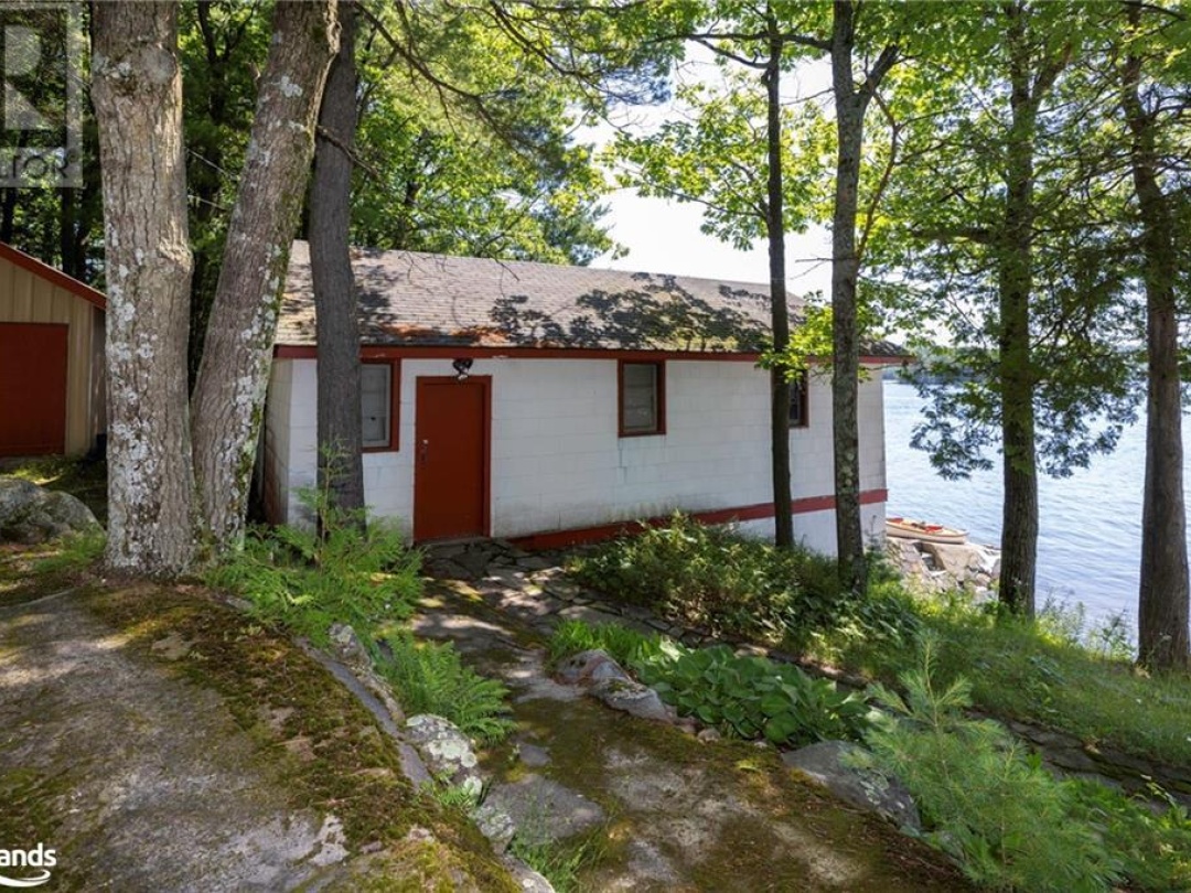 1 B721 Island, Georgian Bay