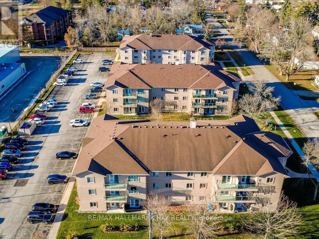 203 - 125 BOND STREET, 