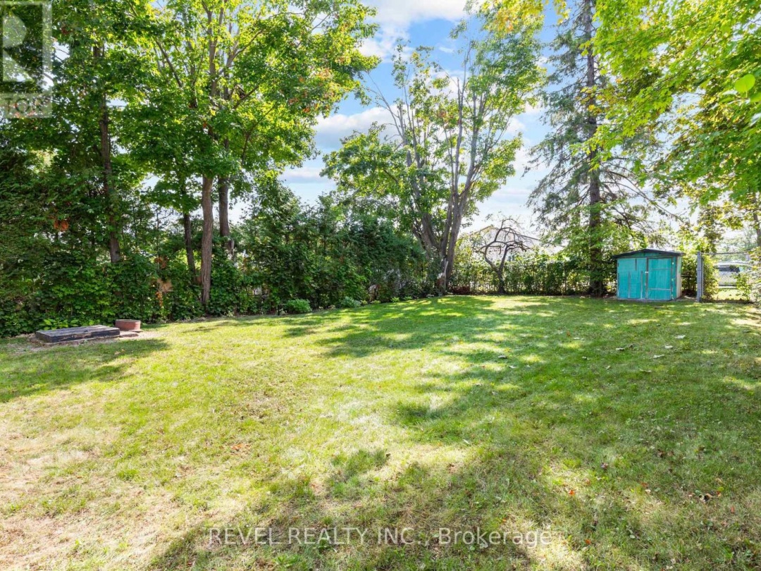 72 KING STREET W, 