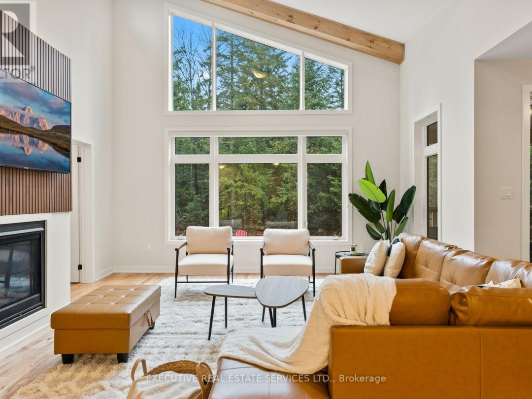 1049 GREENSVIEW DRIVE, Lake of Bays (Franklin)