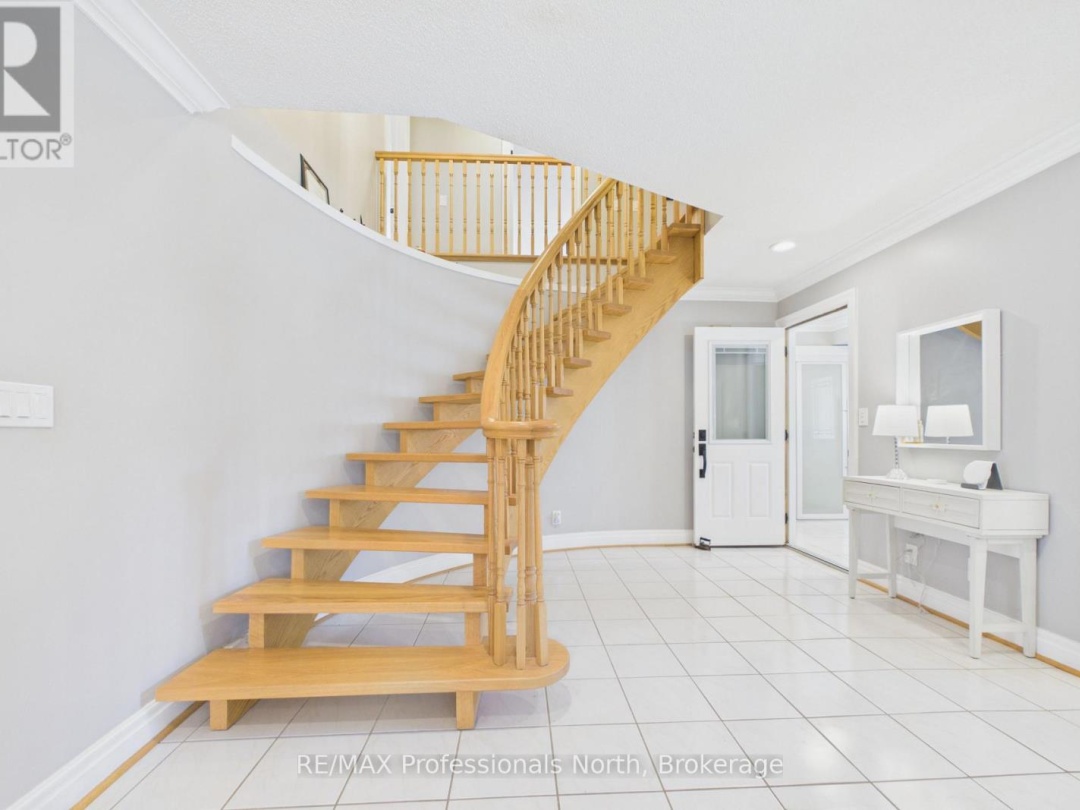 1196 RAVENSCLIFFE ROAD, Huntsville (Chaffey)
