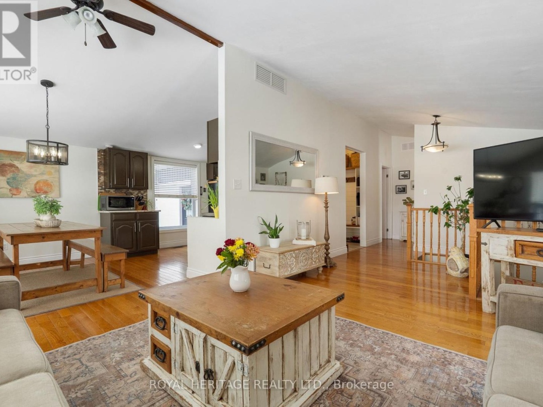 29 THURSTON STREET, Kawartha Lakes (Verulam)