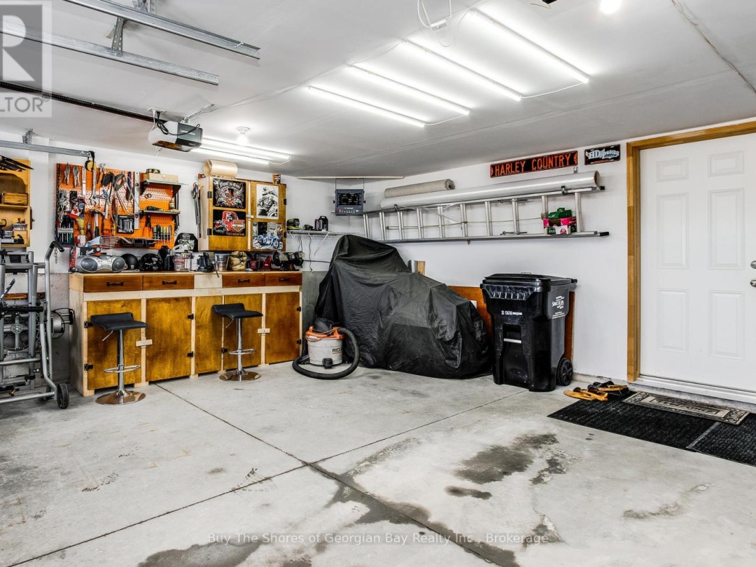 11 RALPH DALTON BOULEVARD, Tay (Victoria Harbour)