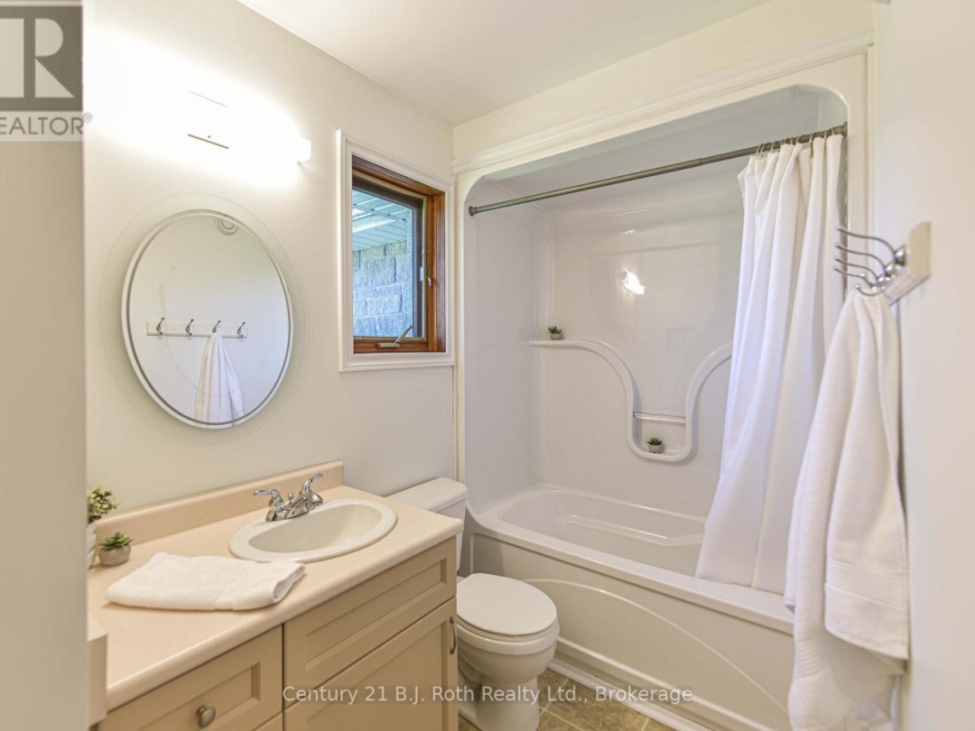 4086 Lawton Lane, Ramara (Atherley)