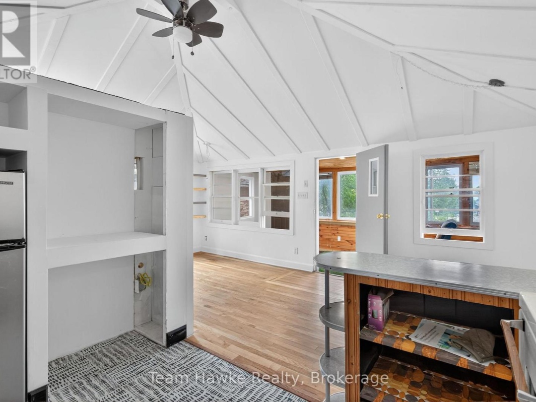 27 EARLDOM BOULEVARD, 