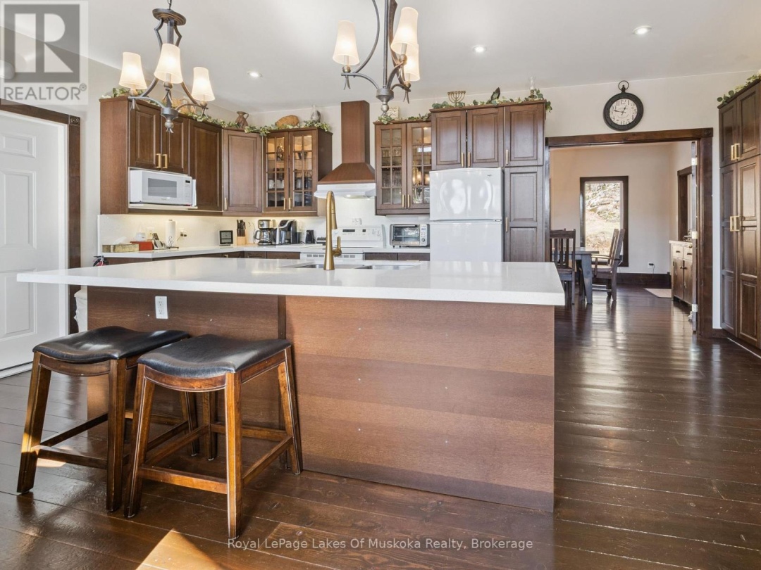 1441 CEDAR LANE, Bracebridge (Macaulay)