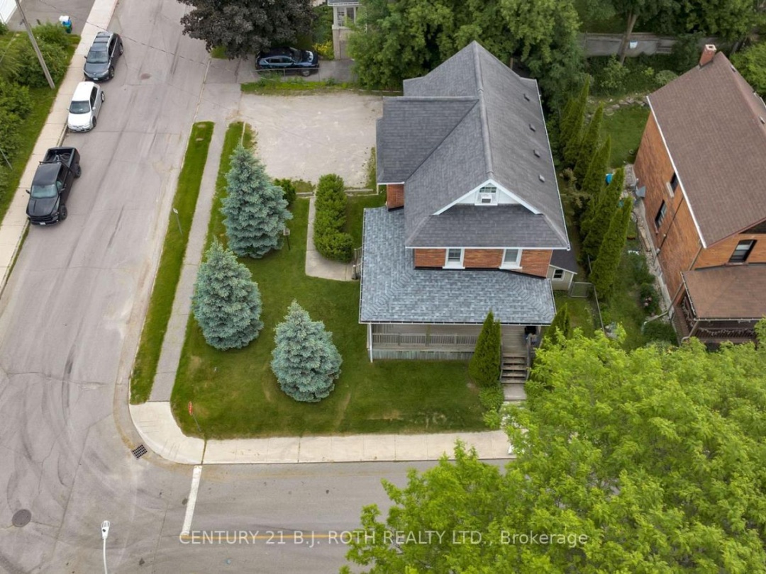 165 PARKVIEW AVENUE, 