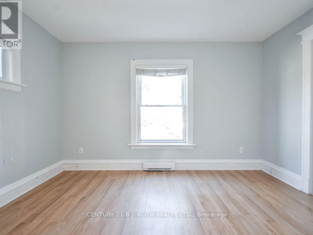 174 BARRIE ROAD, Orillia