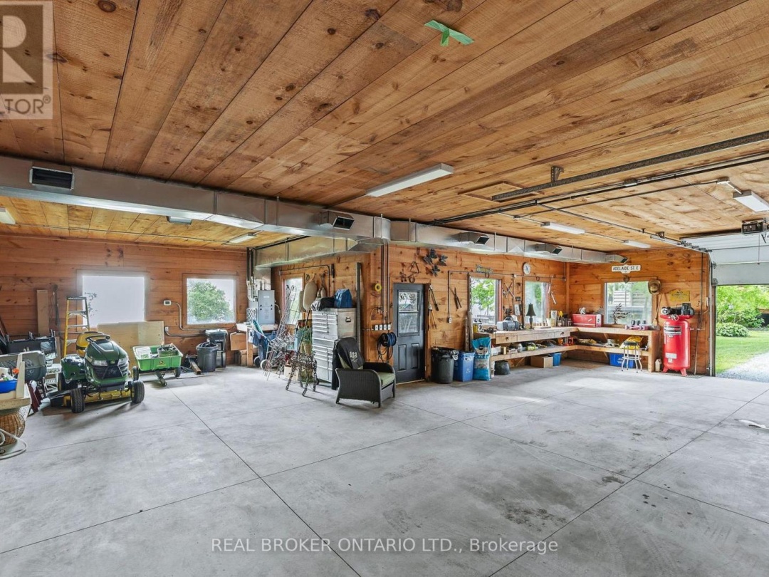 99 CREIGHTON STREET, Lake Simcoe