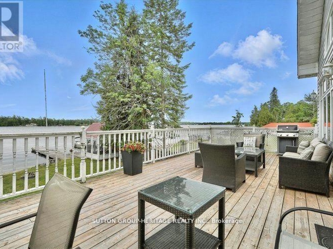 400 FRONT STREET W, Sturgeon Lake