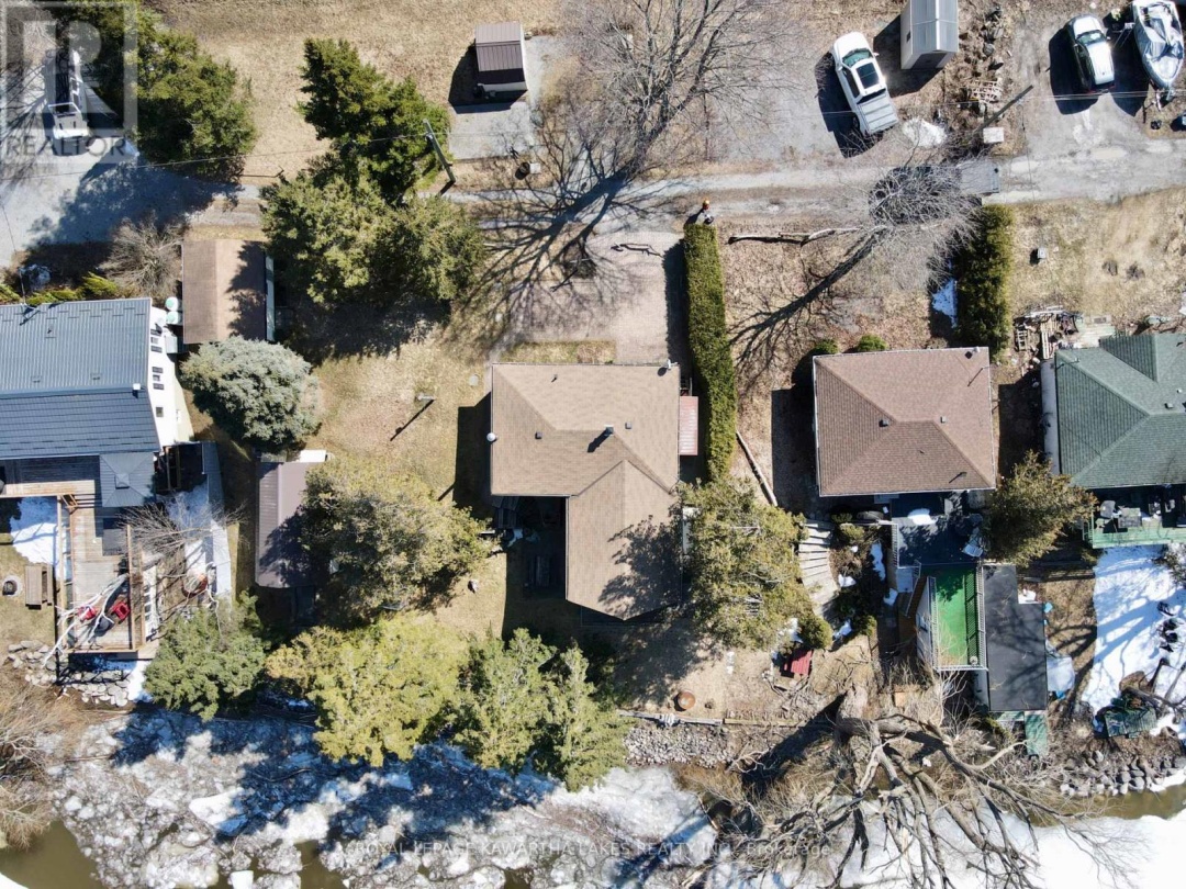 92 ALSOPS BEACH ROAD, Lake Simcoe
