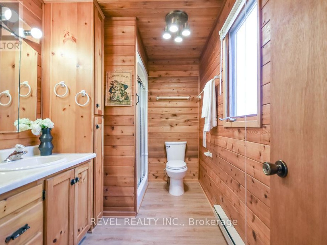 180 LAKE ROAD, Baxter Lake