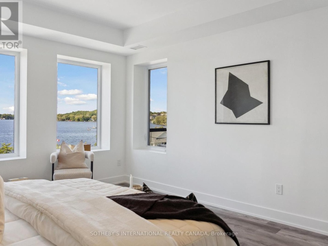 208 - 19B WEST STREET N, Kawartha Lakes (Fenelon Falls)