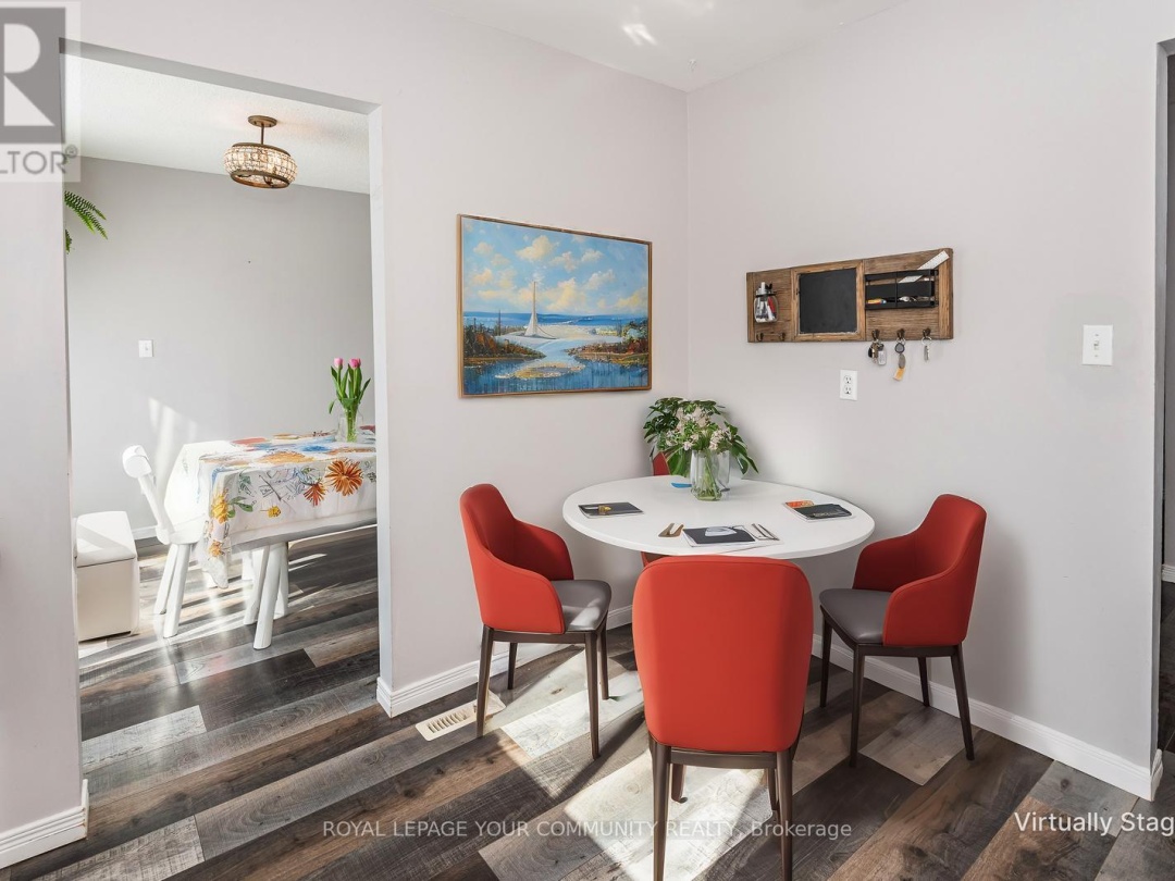 347 LAKELAND CRESCENT, 