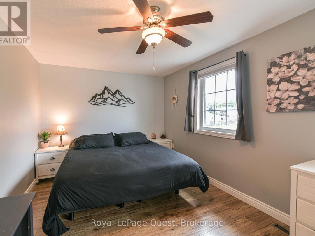 46 COURTNEY CRESCENT, 