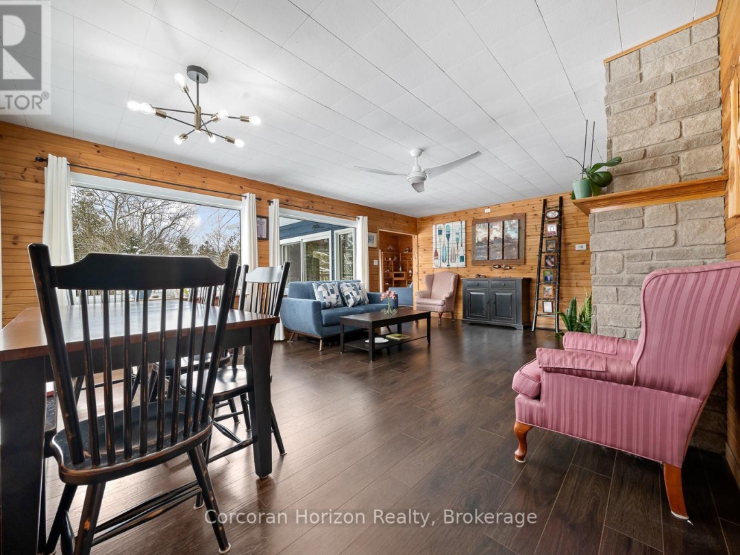 3000 WHELAN WAY, Black River