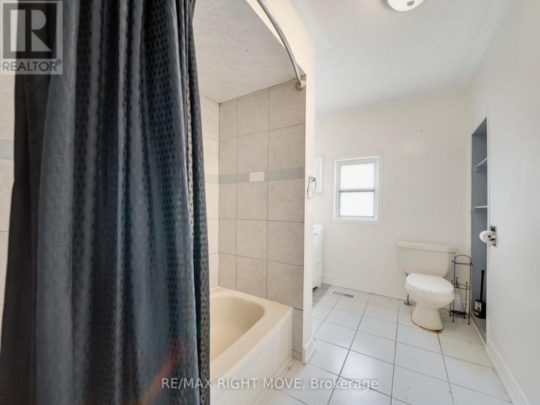33 ALBERT STREET S, Orillia
