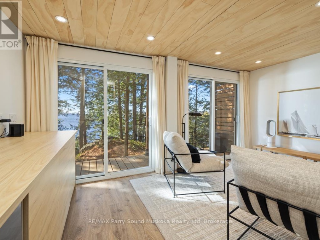 1201 GEEWADIN ROAD, Georgian Bay
