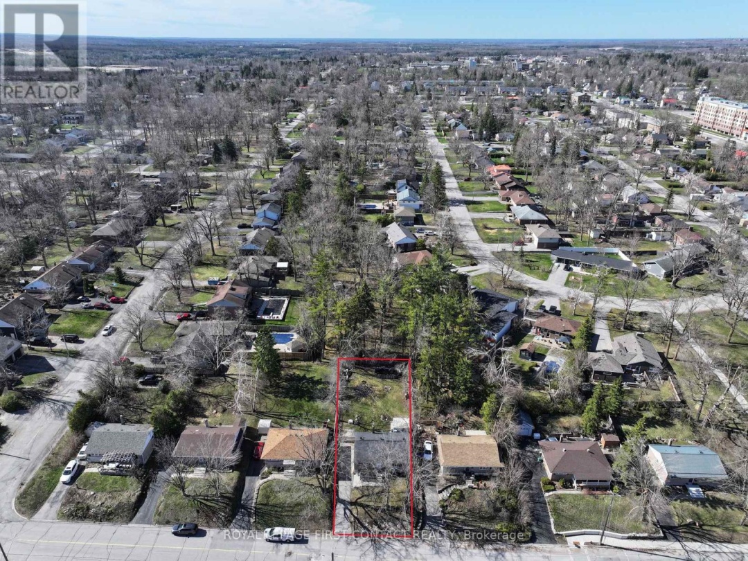48 BRANT STREET W, 