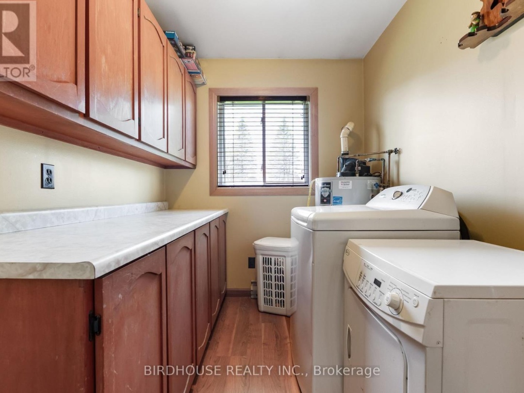 24 GILLIS STREET, Sturgeon Lake