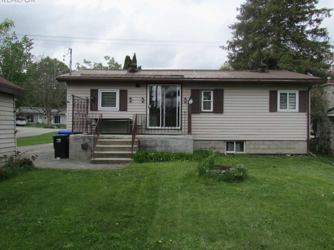 137 FIRST AVENUE, Tay (Port McNicoll)