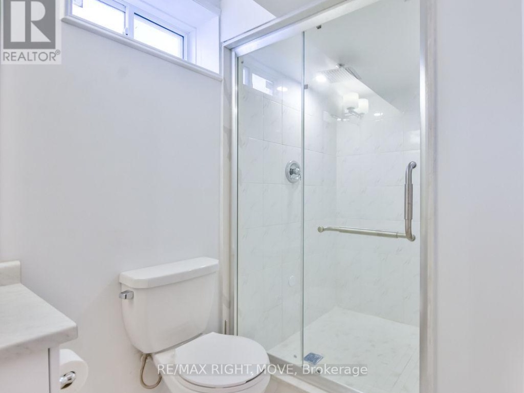 3721 QUAYSIDE DRIVE, Severn (West Shore)