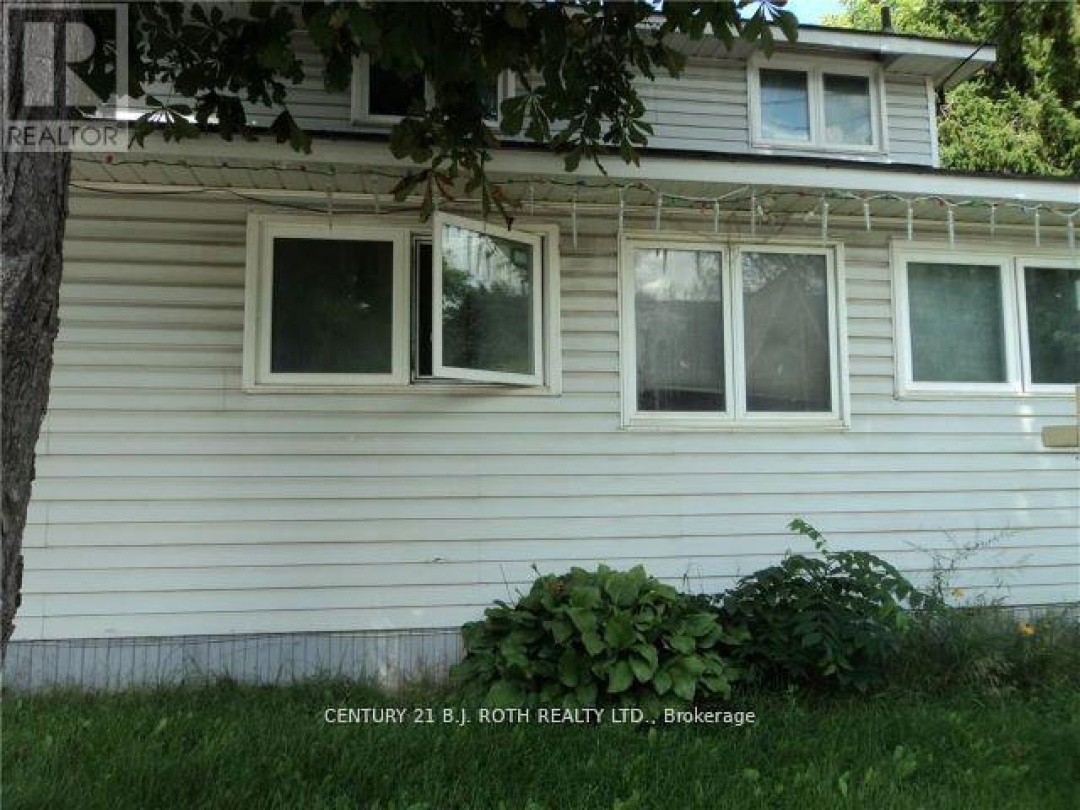 136 BARRIE ROAD, Orillia