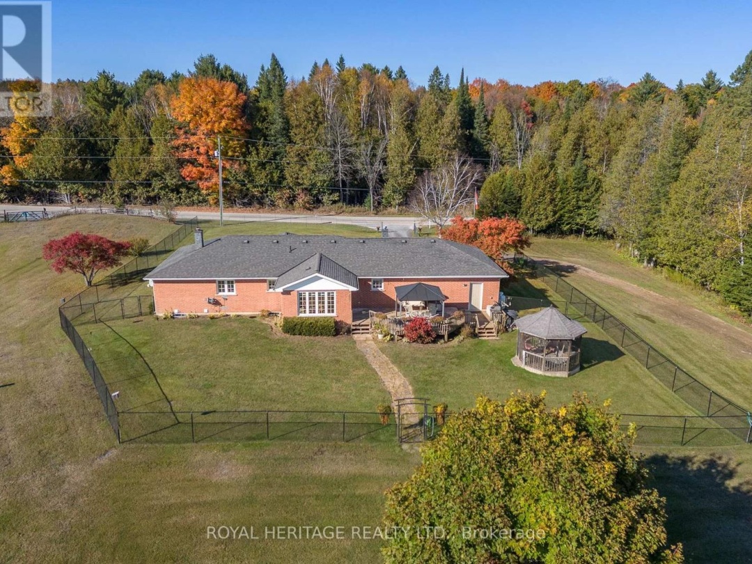 26 BACK BAY ROAD, Trent Lakes